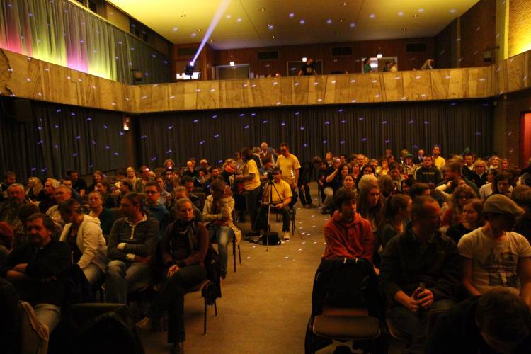 Publikum im Kulturhaus Käfertal